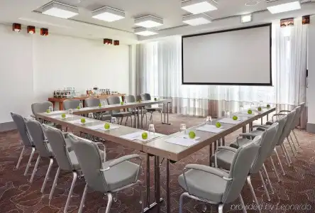 Premier Inn Berlin Alexanderplatz - 12