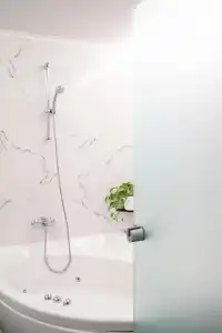 Chroma Fashion Rooms & Apartments - 8