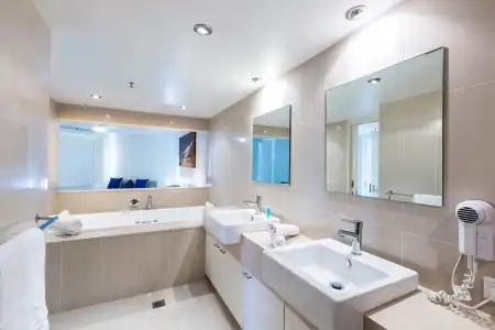 Belle Maison Apartments - 8