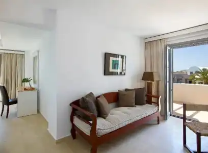9 Muses Santorini Resort - 28