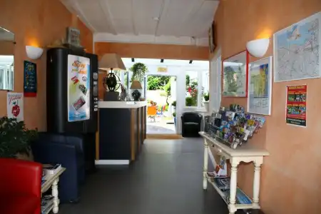 Hôtel Le Patio - 3