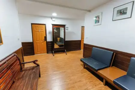 Diff Hostel - 125