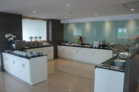 Crystal Suites Suvarnabhumi Airport - 21