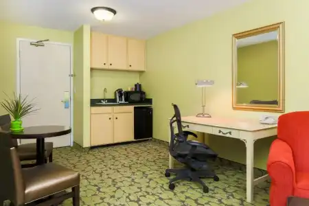 Hilton Garden Inn Tallahassee - 80