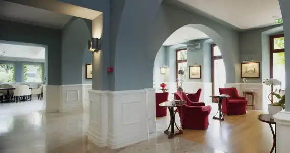 Riviera & Maximilians - 1