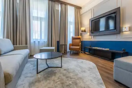 Radisson Blu - 90