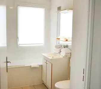 Séjours & Affaires Caen Le Clos Beaumois - 42