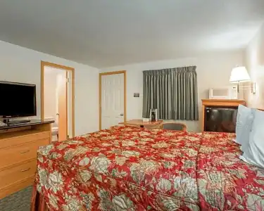Rodeway Inn Newport - 18