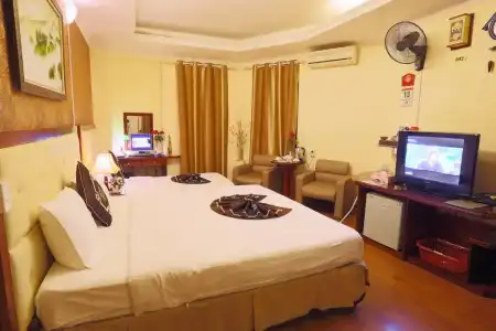 - 61 Luong Ngoc Quyen - 56