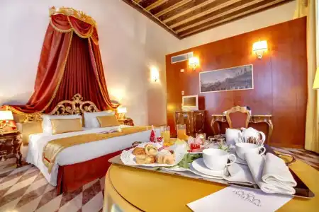 Dona Palace - 18