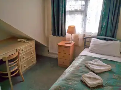 Acorn Guest House - 37