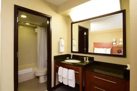 Hyatt Place Dallas/Las Colinas - 7
