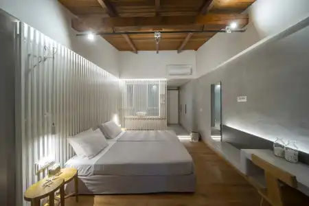 Atrium - 5
