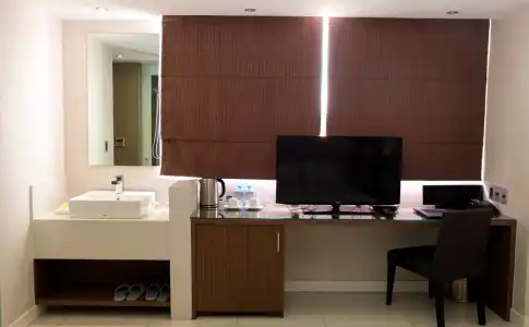 The Luxe - 0