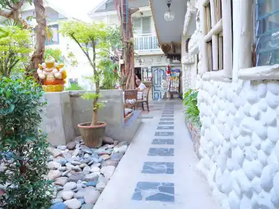Stay With Me Guesthouse - 33