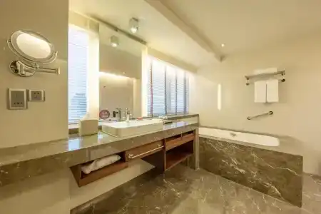 Crowne Plaza GUANGZHOU CITY CENTRE by IHG - 56