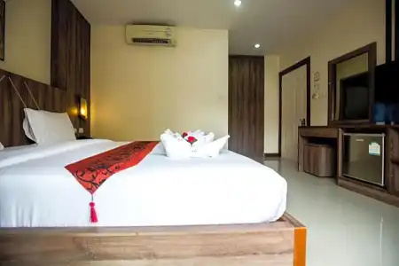 The Cocoon Patong - 90