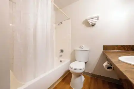 Best Value Inn by OYO Portland OR South East - 46