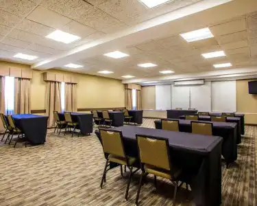 Quality Inn & Suites Peoria North - 20