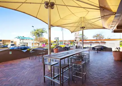 Sunnybank - 18