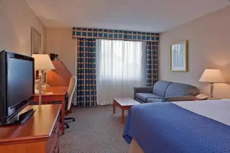 Amenida Residences Calgary - 41