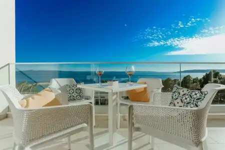 Romana Beach Apartments - 54