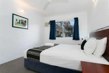 Cairns City Palms - 101