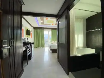 77 Patong & Spa - 169