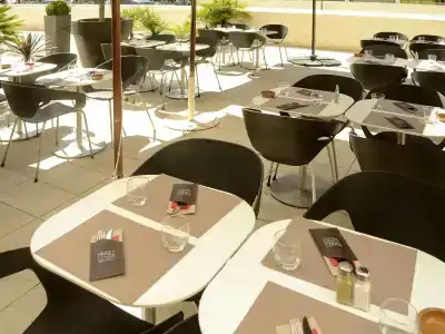 Ibis Marseille Centre Euromed - 18