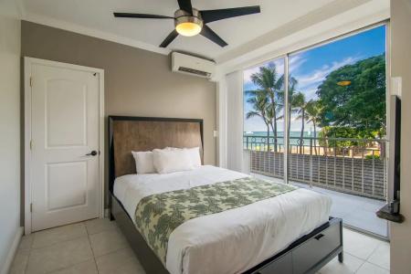 Waikiki Shore by OUTRIGGER - 196