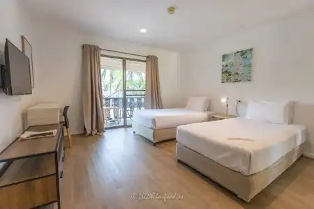 Dolphin Bay Beach Resort - 47