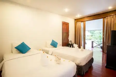 B52 Beach Resort - 23