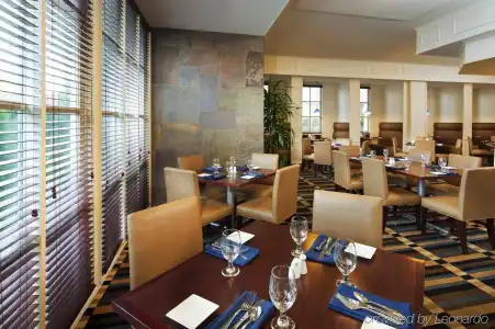 Sheraton Bellevue - 26