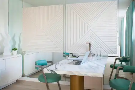 Avalon Beverly Hills, a Member of Designs - 3