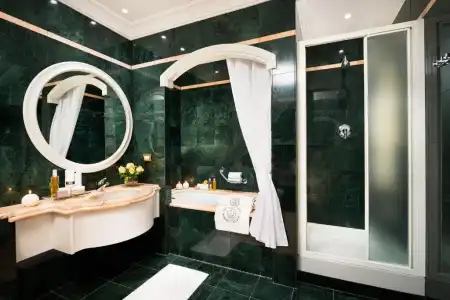 ABANO GRAND – Lifestyle Spa & Fine Dining - 10