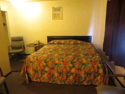 Burkewood Inn - 1