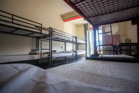 Lake Como Hostel - 34