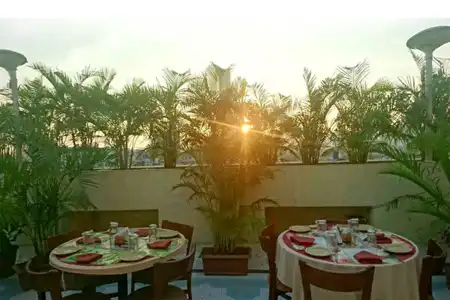 Mogul Palace - 14