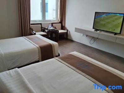 Ha Long Harbour - 24
