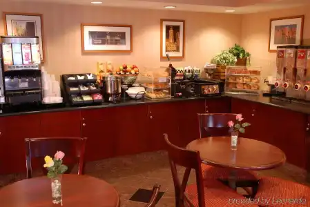 Best Western Plus Boston - 10
