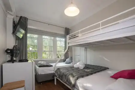 Highfield - 32