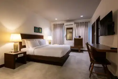 Rose Bay Resort - 89