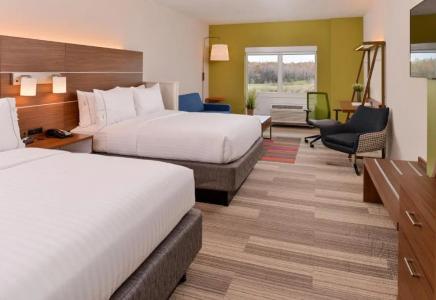 Holiday Inn Express & Suites St. Petersburg - Madeira Beach by IHG - 35