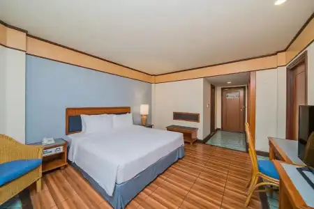 Botany Beach Resort Pattaya - 1