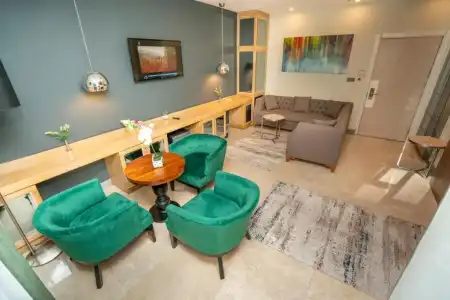 The Gate 30 Suites - 6