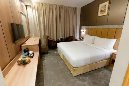 Luxe Grand Apartments - 48