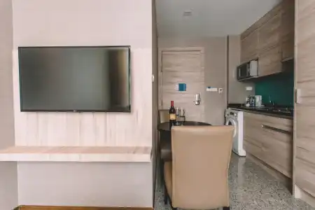 Adelphi Suites Bangkok - 59