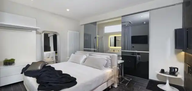 Metropolitan - 7