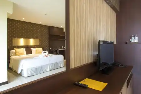 Chateau de Sukhumvit - 77