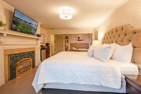 Red Coach Inn - 97